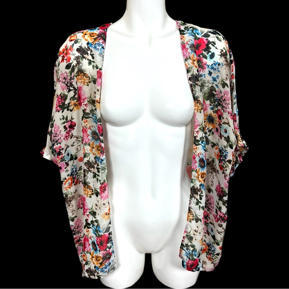 California Gypsy Bohemian Floral Print Kimono